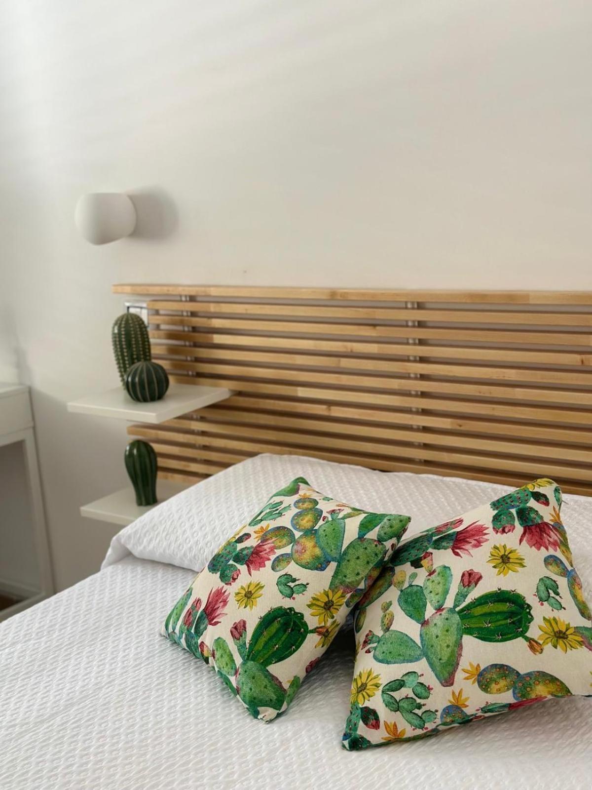 Madre Terra Apartment & Rooms Terrasini Eksteriør billede