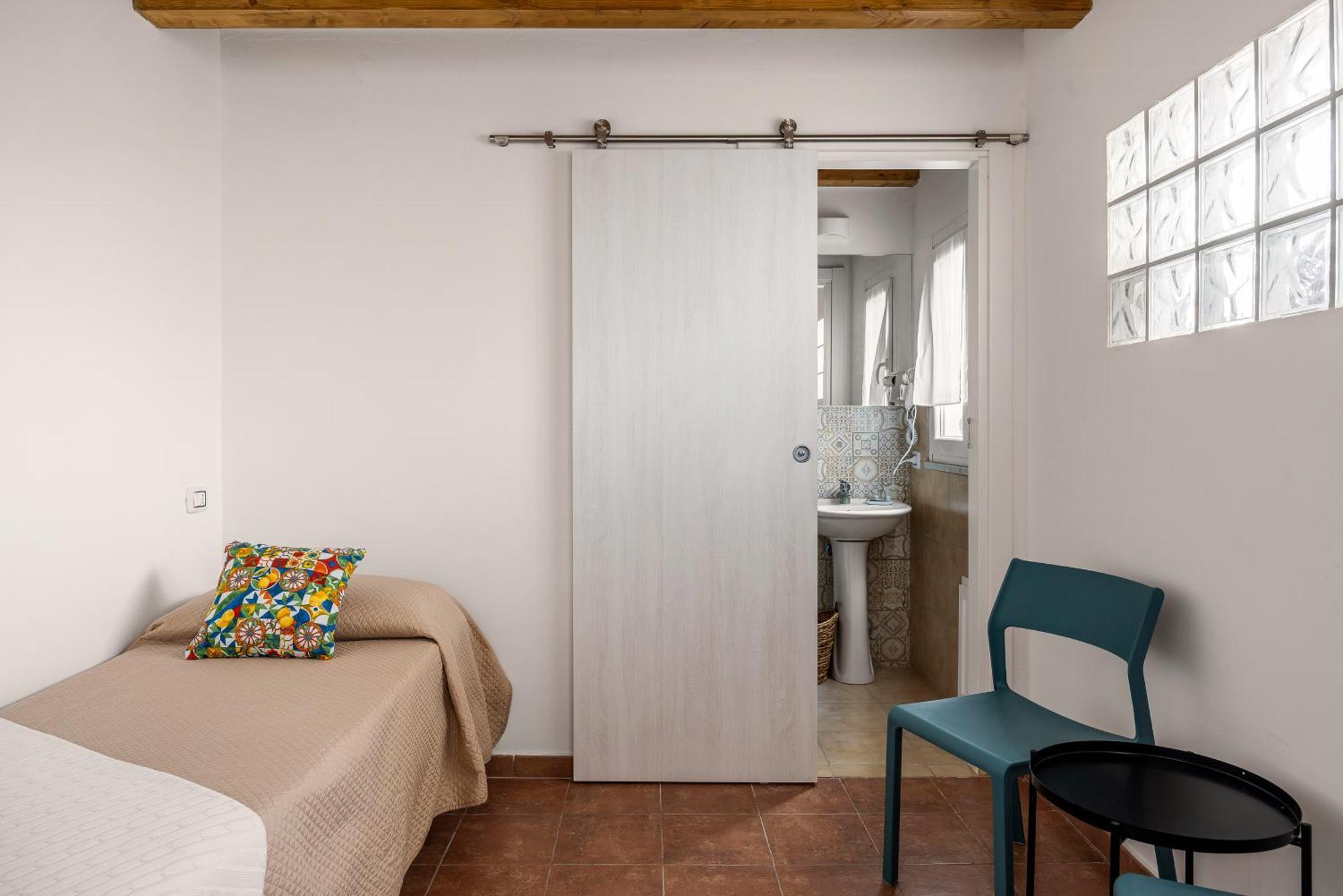 Madre Terra Apartment & Rooms Terrasini Eksteriør billede